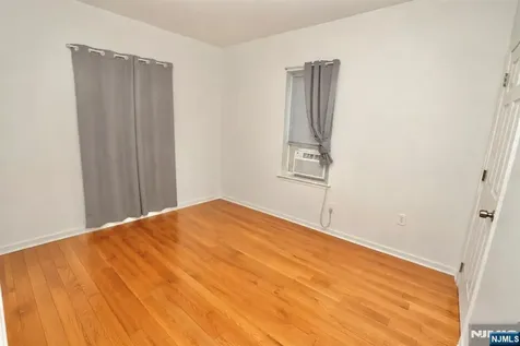395 S 15th Street Newark NJ 07103