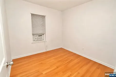 395 S 15th Street Newark NJ 07103