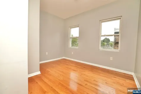 395 S 15th Street Newark NJ 07103