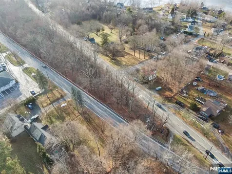 2046 Macopin West Milford NJ 07480