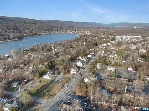 2046 Macopin West Milford NJ 07480