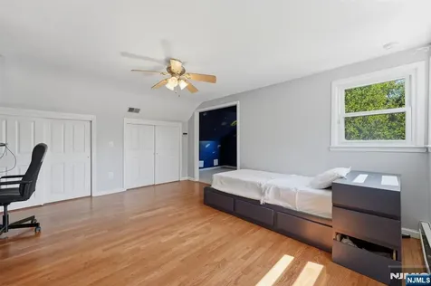 10 Happel Court Scotch Plains NJ 07076