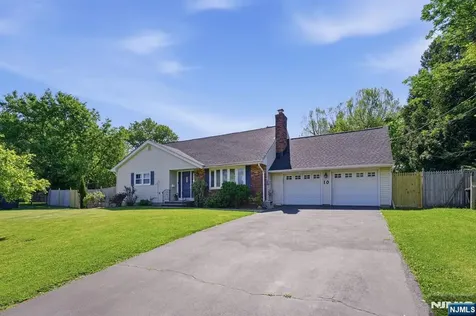 10 Happel Court Scotch Plains NJ 07076