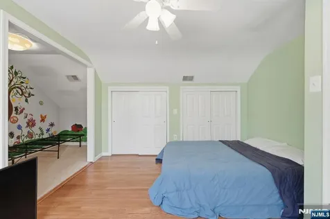 10 Happel Court Scotch Plains NJ 07076