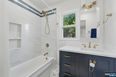10 Happel Court Scotch Plains NJ 07076