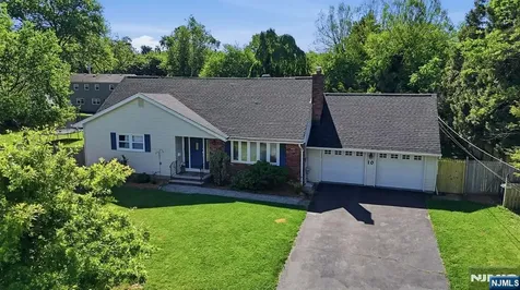 10 Happel Court Scotch Plains NJ 07076