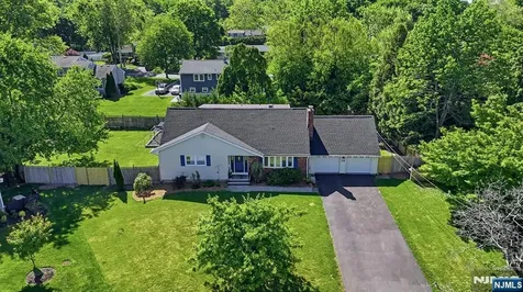 10 Happel Court Scotch Plains NJ 07076