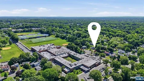 10 Happel Court Scotch Plains NJ 07076