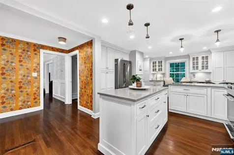 15 Afterglow Avenue Verona NJ 07044