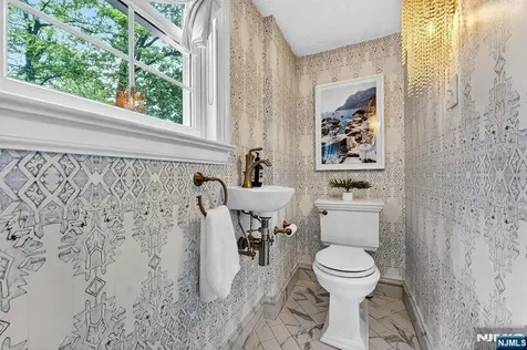 15 Afterglow Avenue Verona NJ 07044