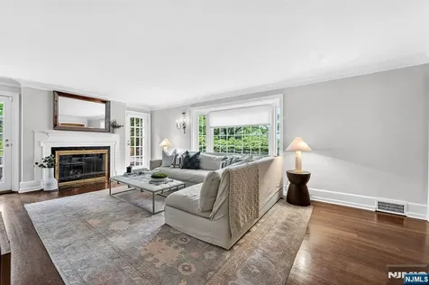 15 Afterglow Avenue Verona NJ 07044