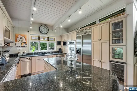 11 Kingsley Road Ringwood NJ 07456
