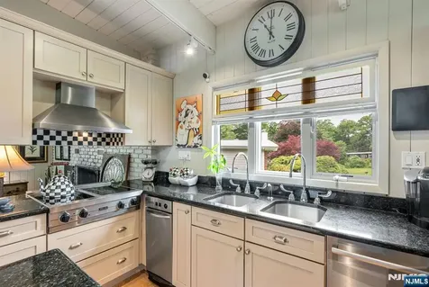 11 Kingsley Road Ringwood NJ 07456