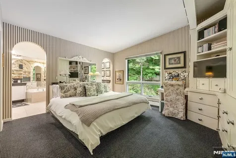11 Kingsley Road Ringwood NJ 07456