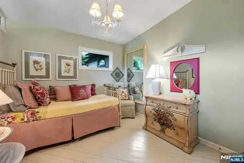 11 Kingsley Road Ringwood NJ 07456