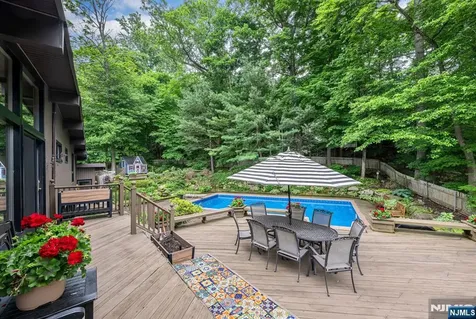 11 Kingsley Road Ringwood NJ 07456