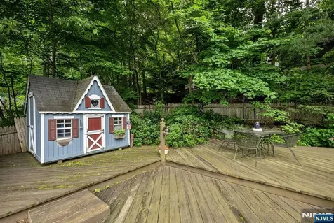 11 Kingsley Road Ringwood NJ 07456