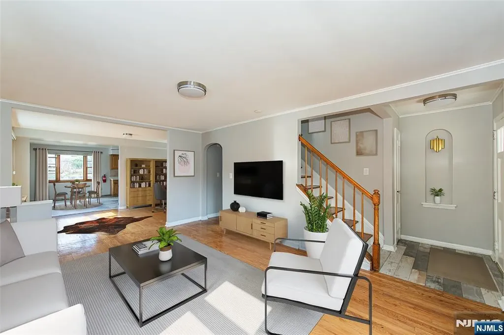 3 Vivian Court Fair Lawn NJ 07410