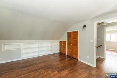 3 Vivian Court Fair Lawn NJ 07410