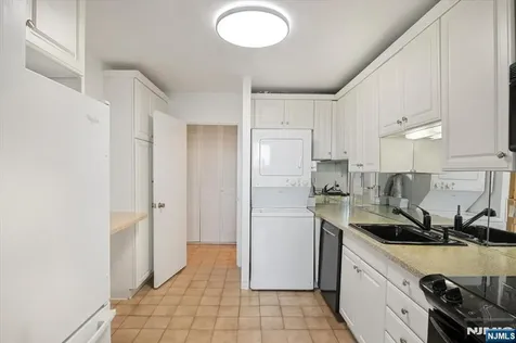 1 Claridge Drive Verona NJ 07044