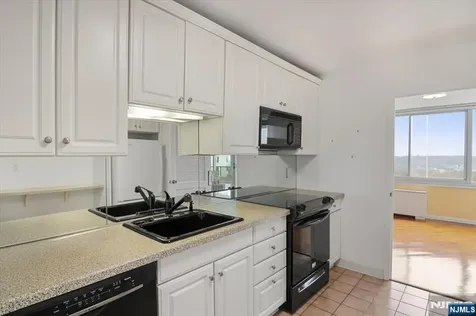 1 Claridge Drive Verona NJ 07044