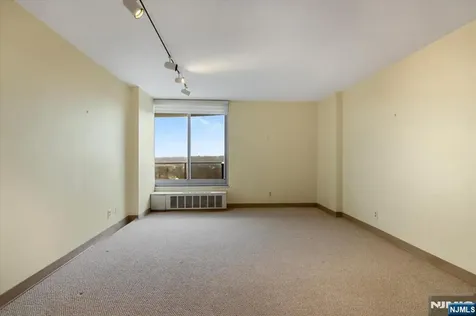 1 Claridge Drive Verona NJ 07044