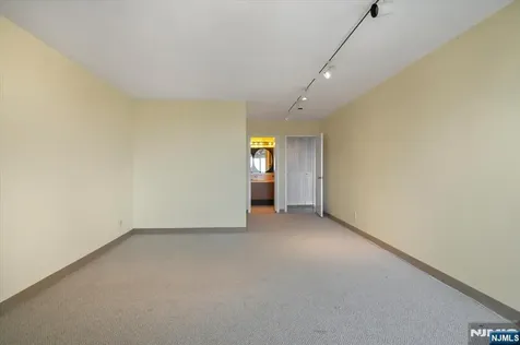 1 Claridge Drive Verona NJ 07044
