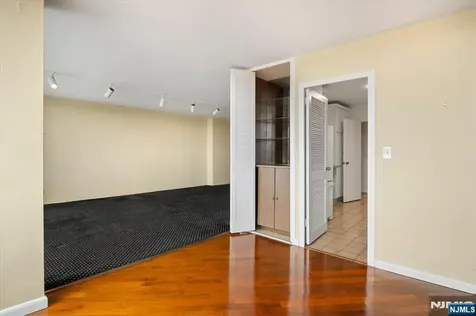1 Claridge Drive Verona NJ 07044