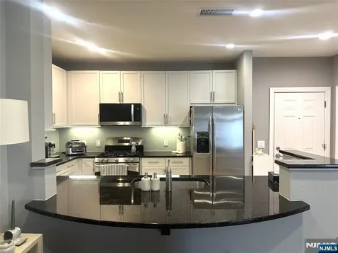 2208 Riverview Avenue Englewood NJ 07631