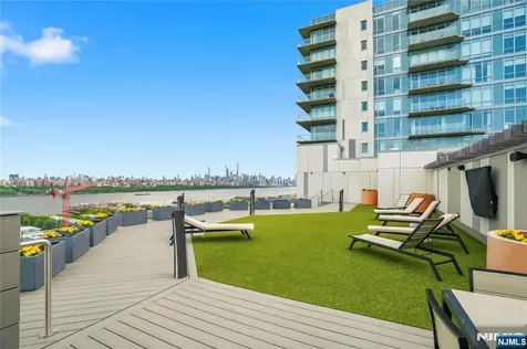 320 Adolphus Avenue Cliffside Park NJ 07010