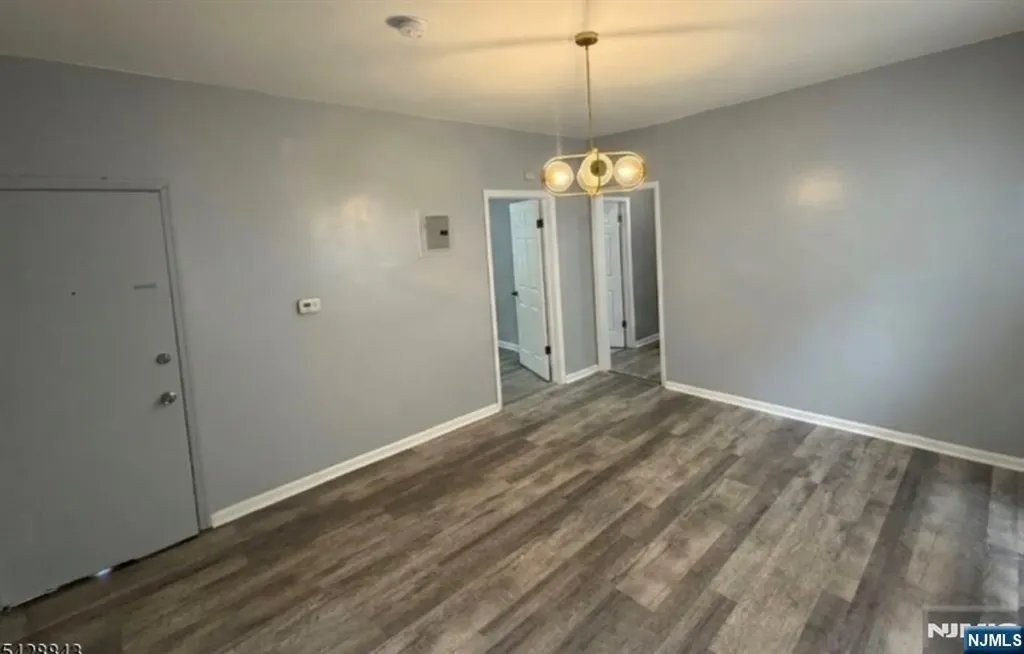 280 6th Street Newark NJ 07103