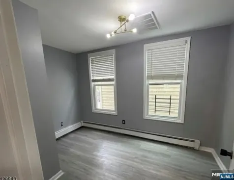 280 6th Street Newark NJ 07103