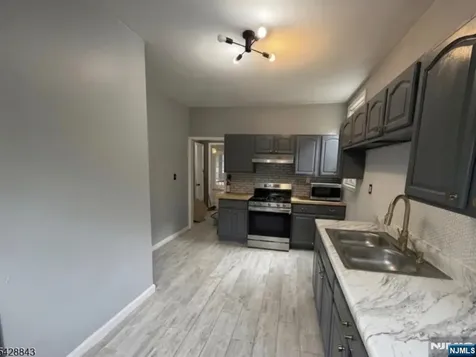 280 6th Street Newark NJ 07103