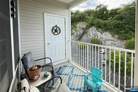 6407 Brookhaven Court Riverdale Borough NJ 07457