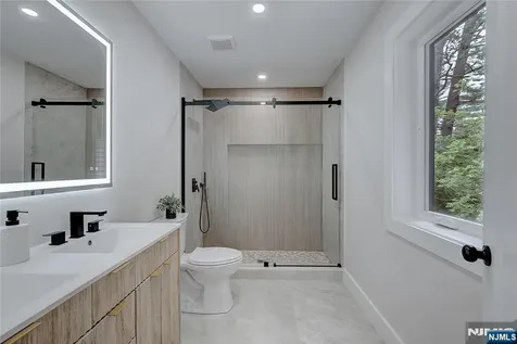 896 Union Valley Road West Milford NJ 07480