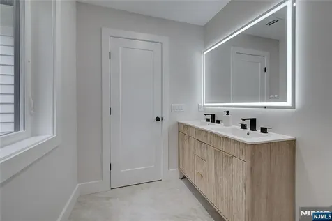 896 Union Valley Road West Milford NJ 07480