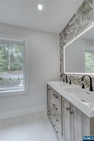 896 Union Valley Road West Milford NJ 07480