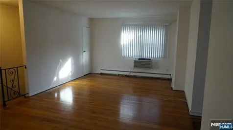 403 Anderson Fairview NJ 07022