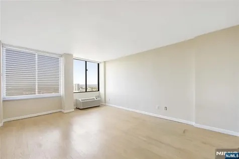 200 Winston Drive Cliffside Park NJ 07010
