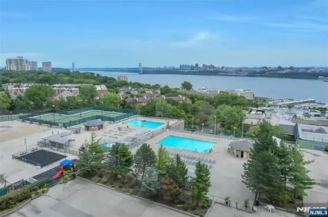200 Winston Drive Cliffside Park NJ 07010