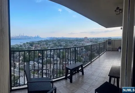 200 Winston Drive Cliffside Park NJ 07010