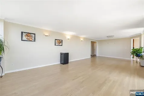 200 Winston Drive Cliffside Park NJ 07010