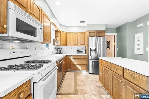 402 Enos Place Ho-ho-kus NJ 07423