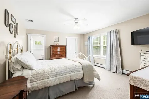 402 Enos Place Ho-ho-kus NJ 07423