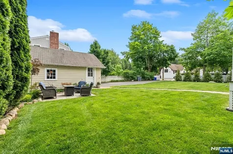 402 Enos Place Ho-ho-kus NJ 07423
