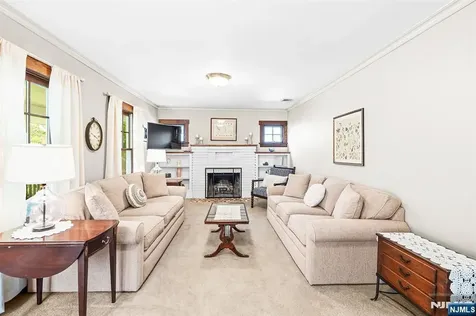 402 Enos Place Ho-ho-kus NJ 07423
