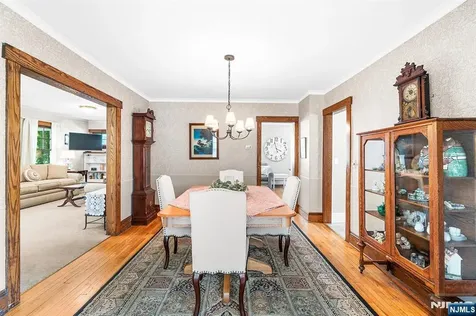 402 Enos Place Ho-ho-kus NJ 07423