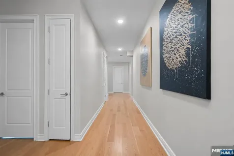 3 Somerset Lane Edgewater NJ 07020