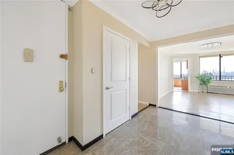200 Winston Drive Cliffside Park NJ 07010