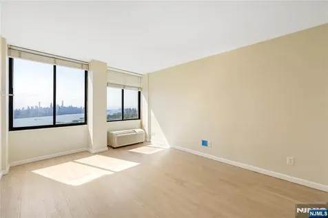 200 Winston Drive Cliffside Park NJ 07010
